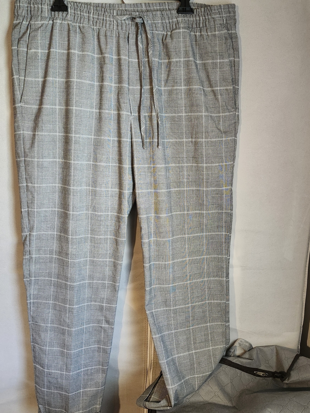 H&M Gray Windowpane Drawstring Joggers